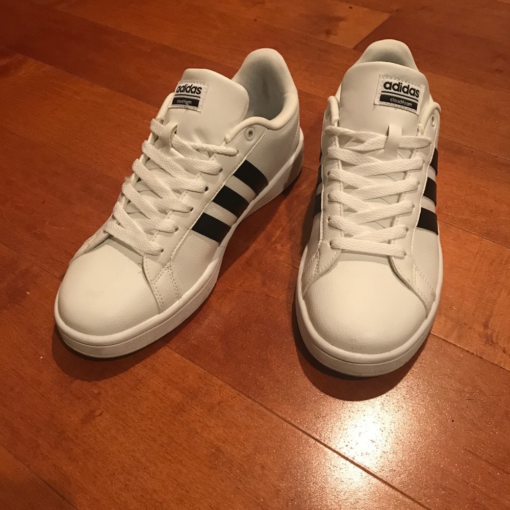 Adidas NEO Women Cloudfoam Sneaker Sz 9